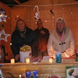 Kleingärtner auf dem Adventsmarkt in Eiche